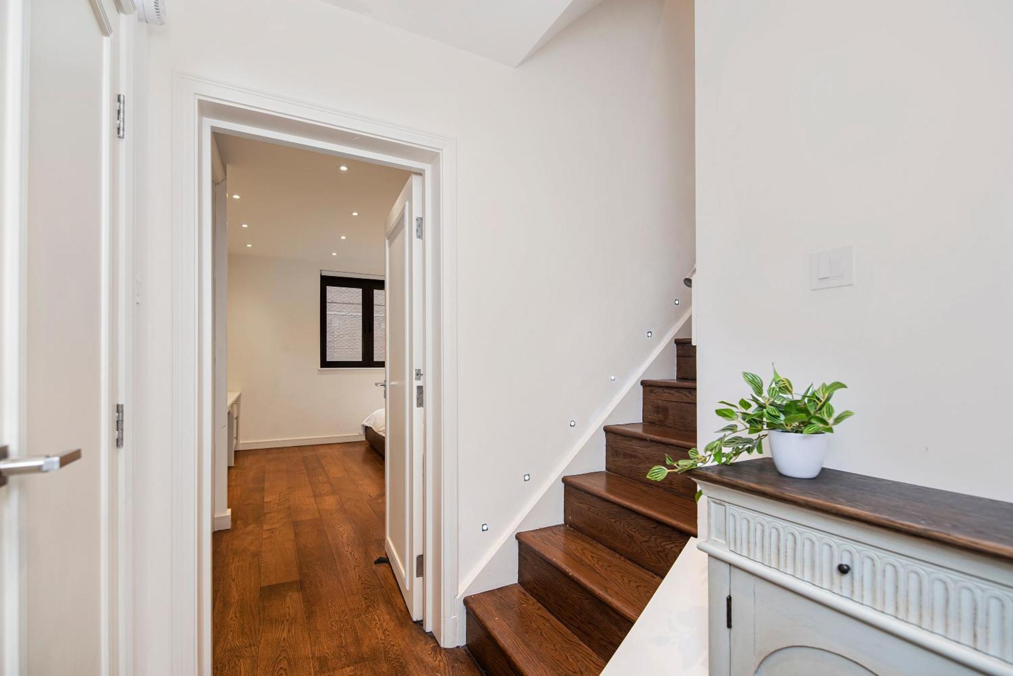 Central 2 Bed Maissonette ลอนดอน ภายนอก รูปภาพ